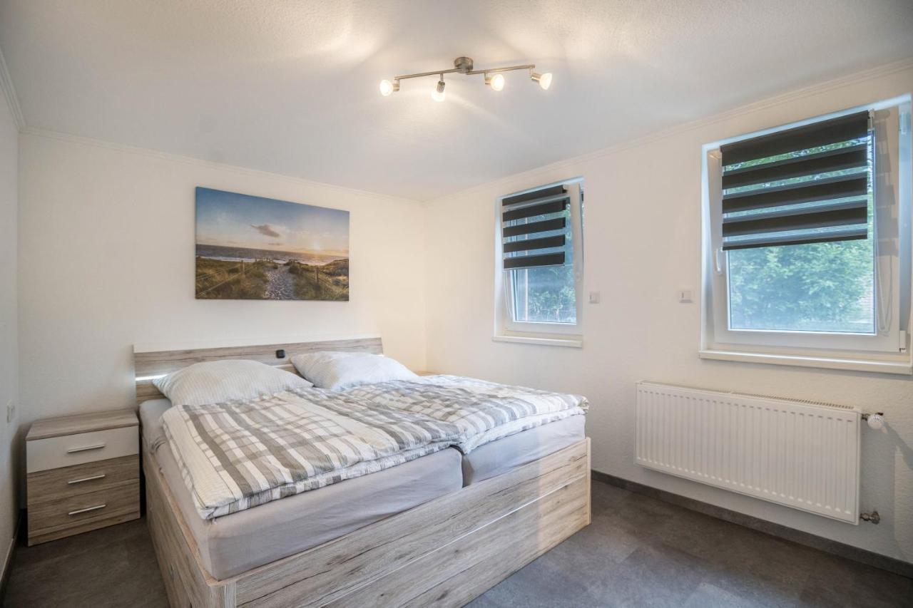 Ferienwohnung 9 Und 40 Thunum エクステリア 写真