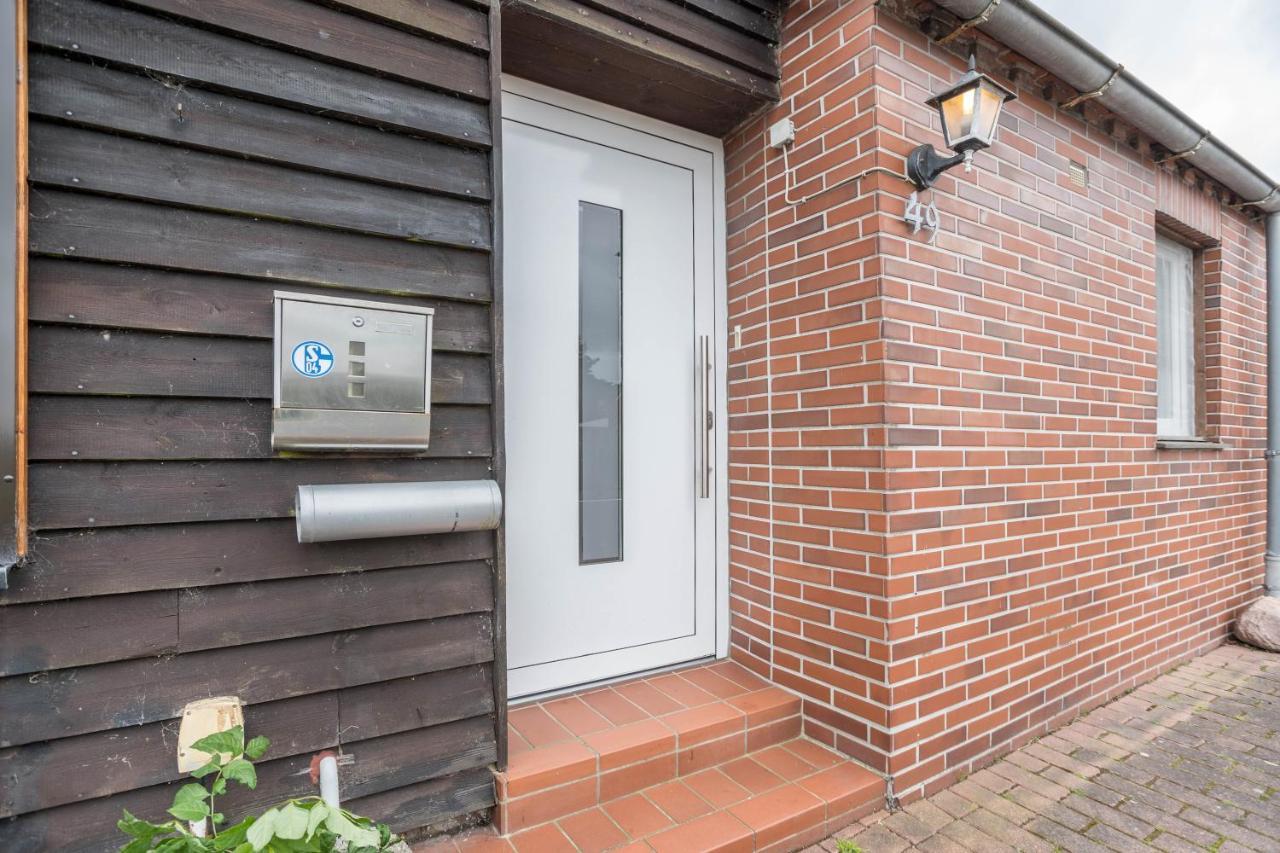 Ferienwohnung 9 Und 40 Thunum エクステリア 写真